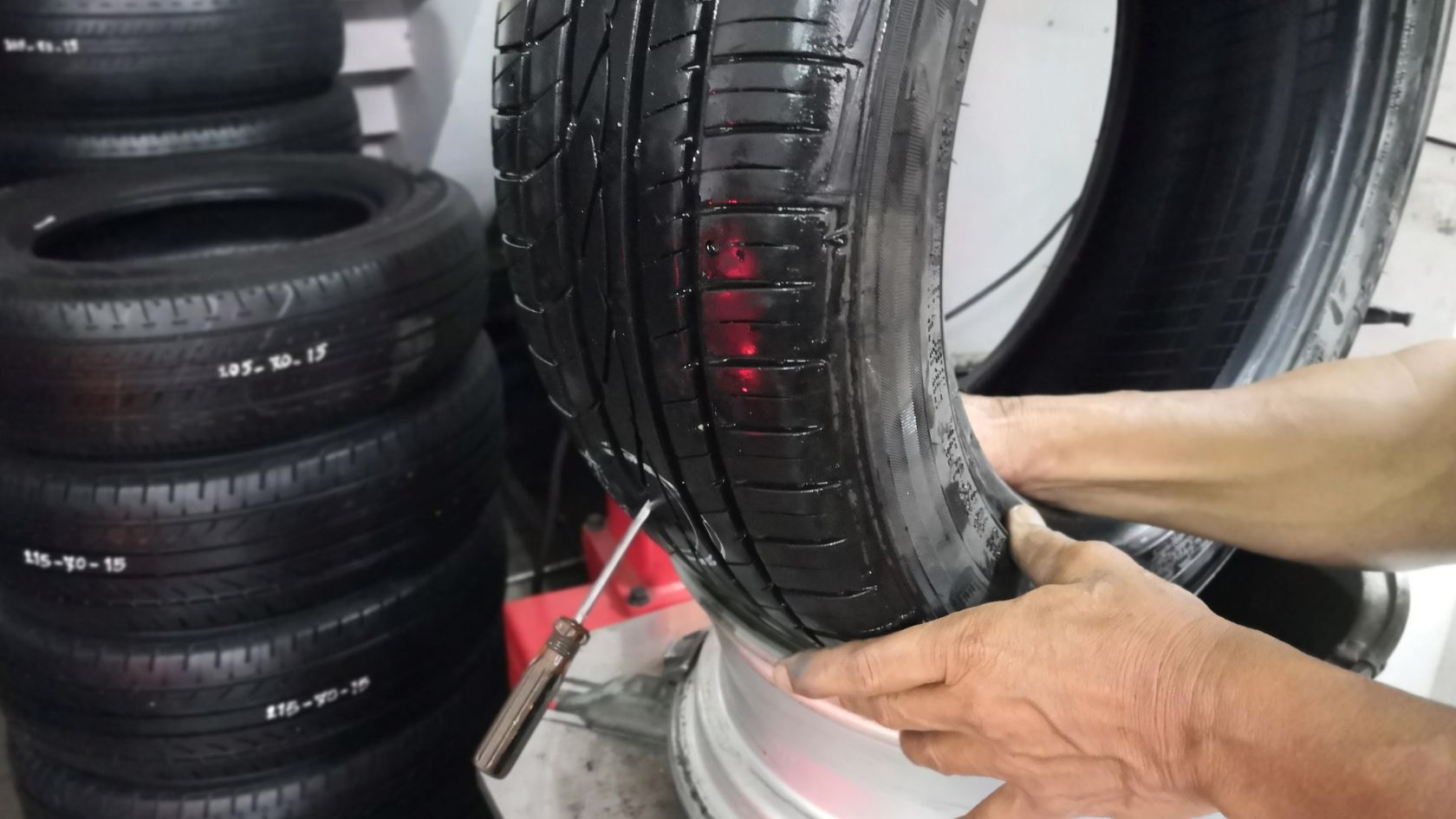 Kit reparation pneu voiture : votre guide pour bien choisir en 2023